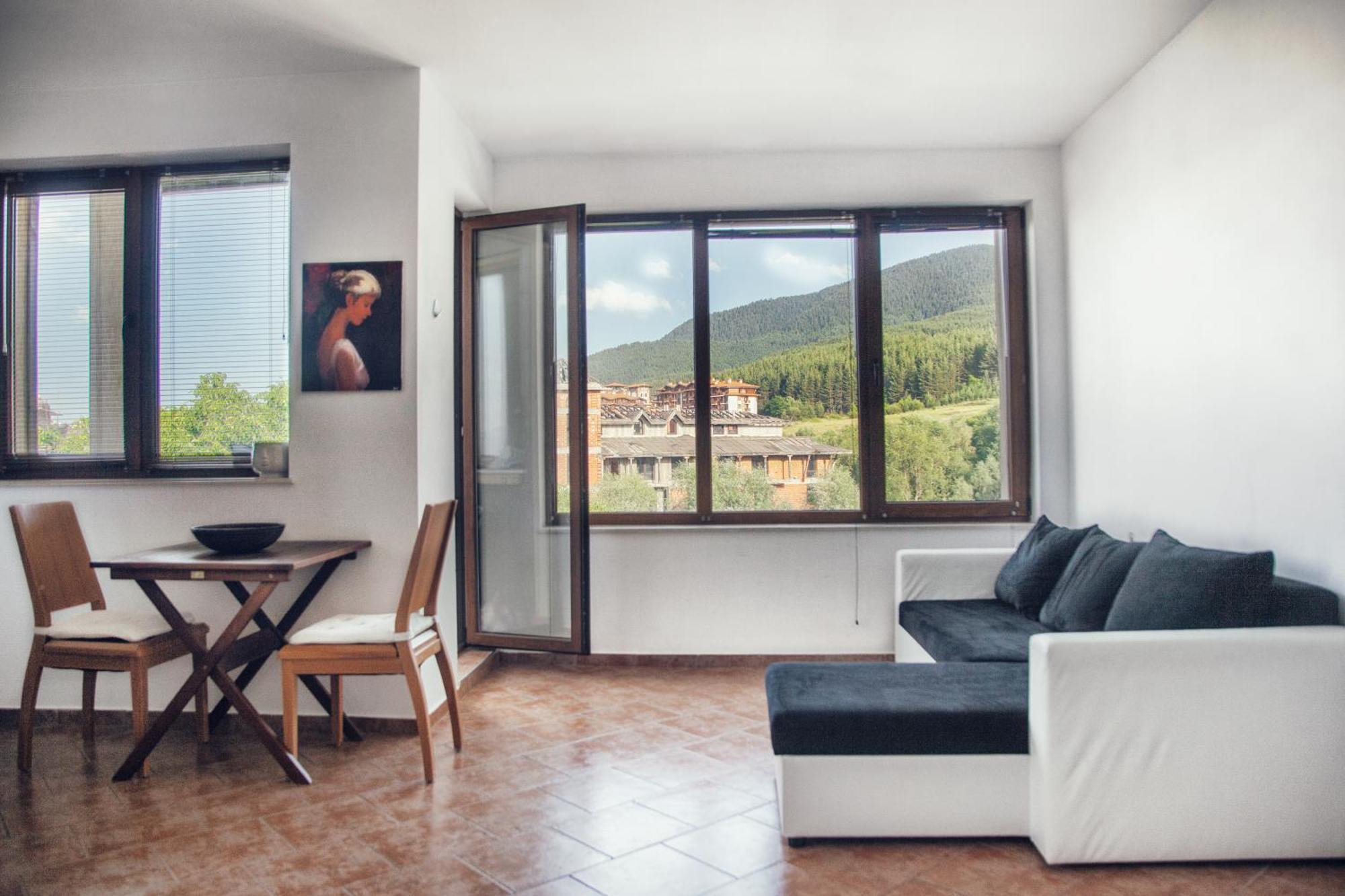 Cozy Apartment Next To The Forest And The Gondola Банско Екстериор снимка